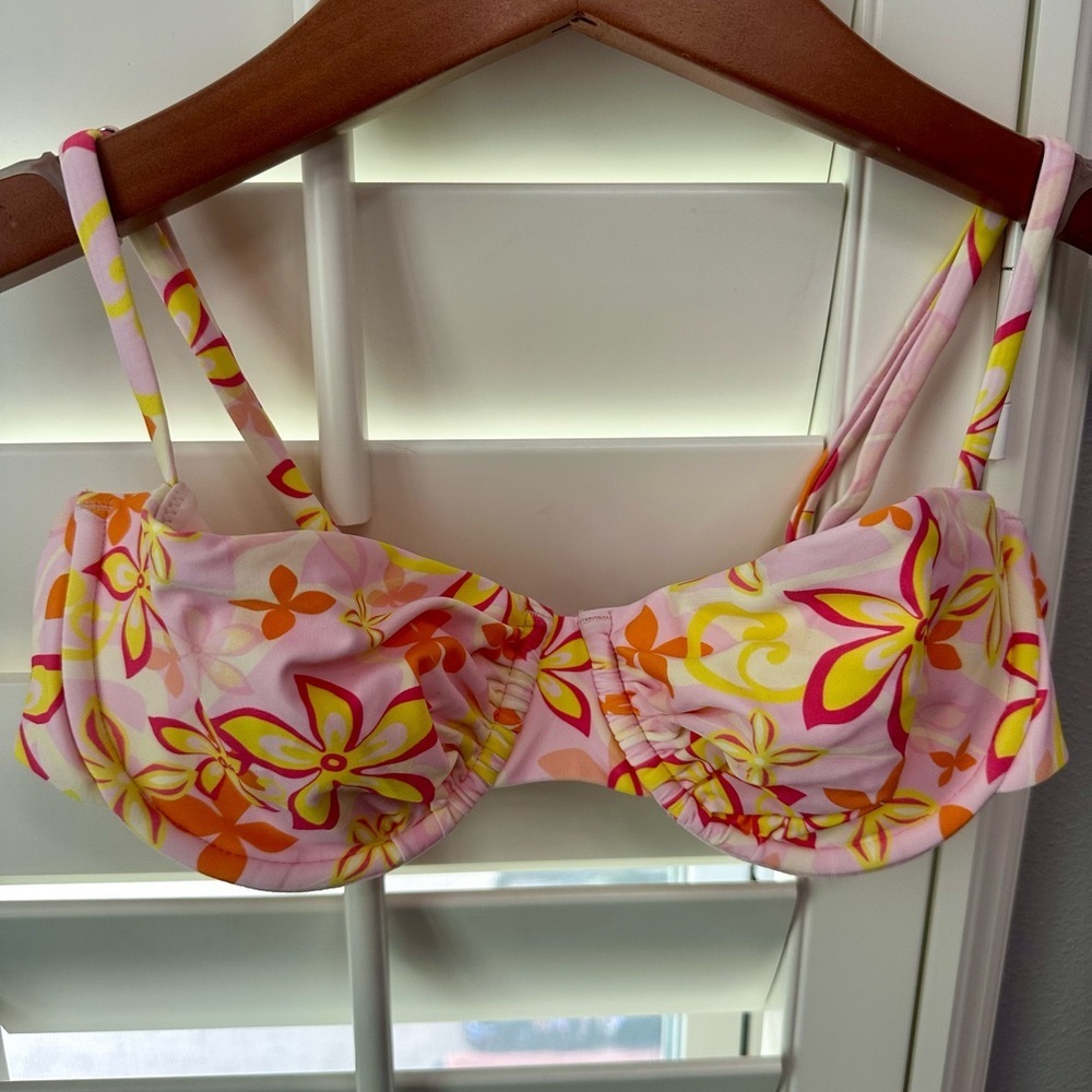 Vibrant Floral Bikini Top | NWOT | Blackbough - Picture 4 of 8
